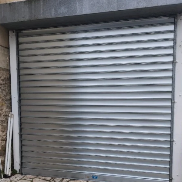 rideau métallique occasion à lames pleines