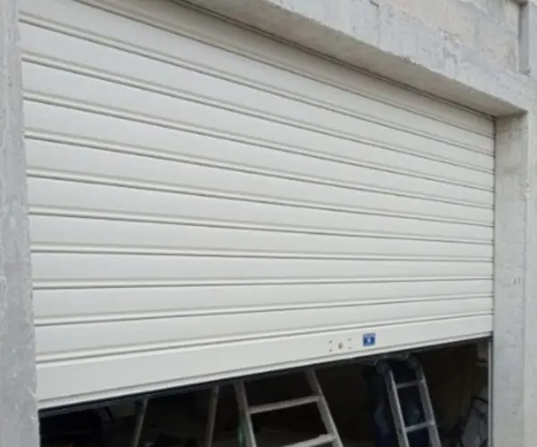 Urgence deblocage rideau metallique Charenton le Pont 94220