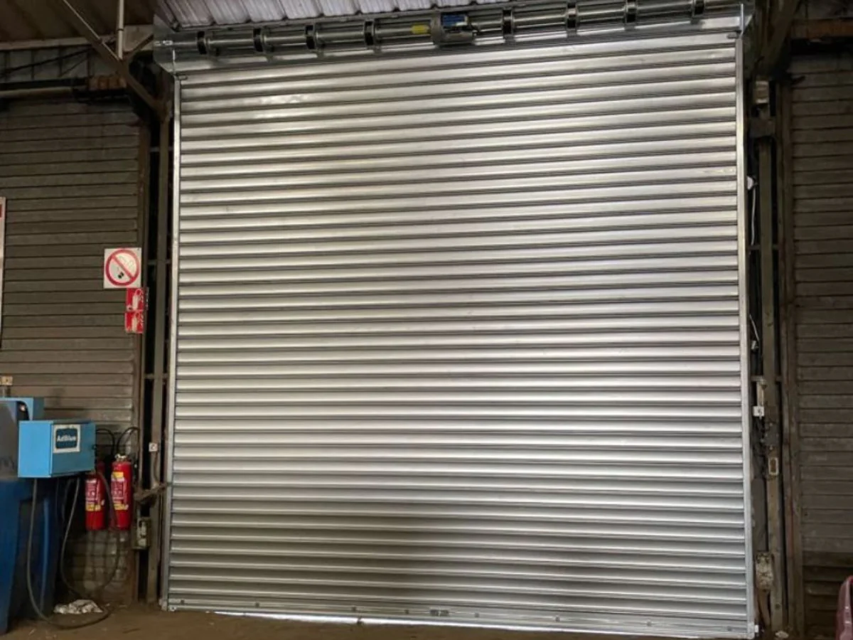 Dépannage rideau métallique industriel à Tournan-en-Brie