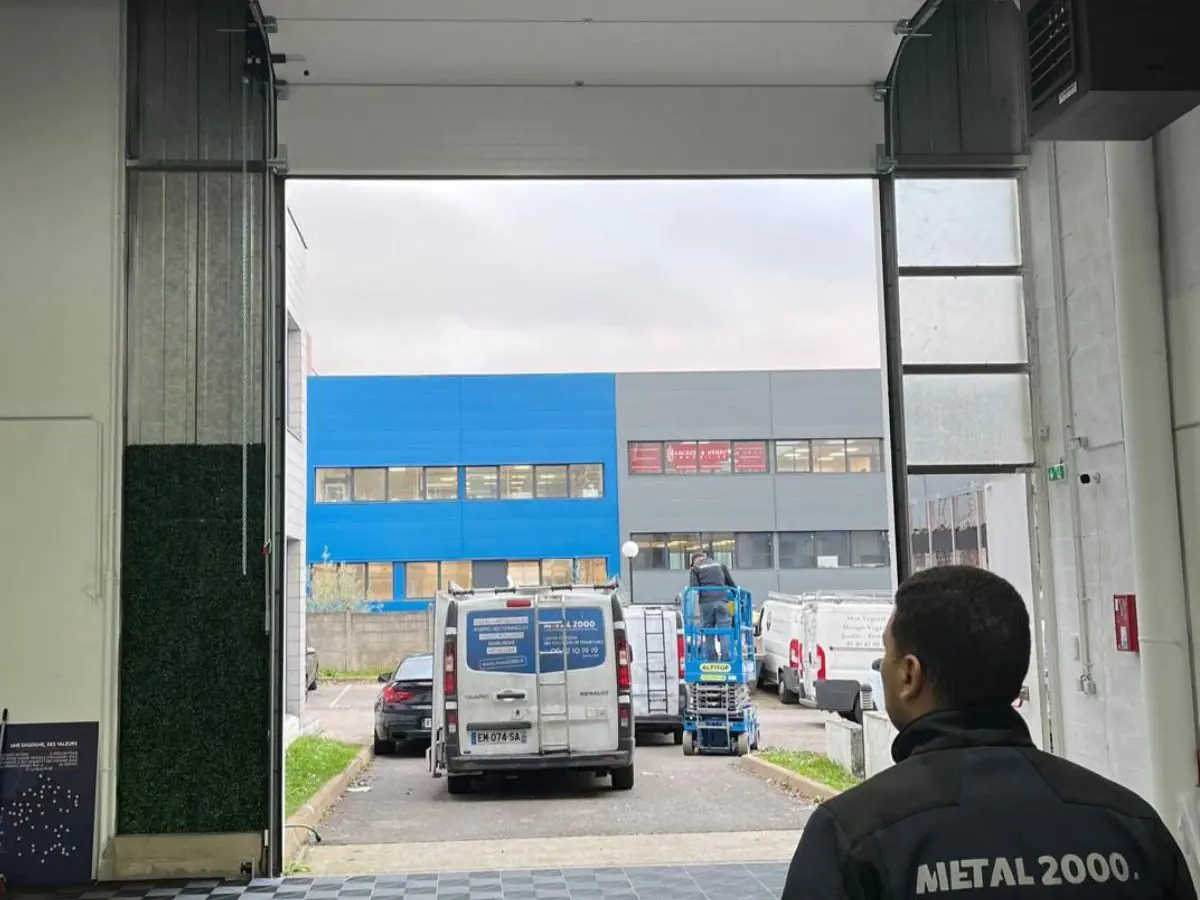 Réparation porte automatique industrielle Clichy-sous-Bois 93390
