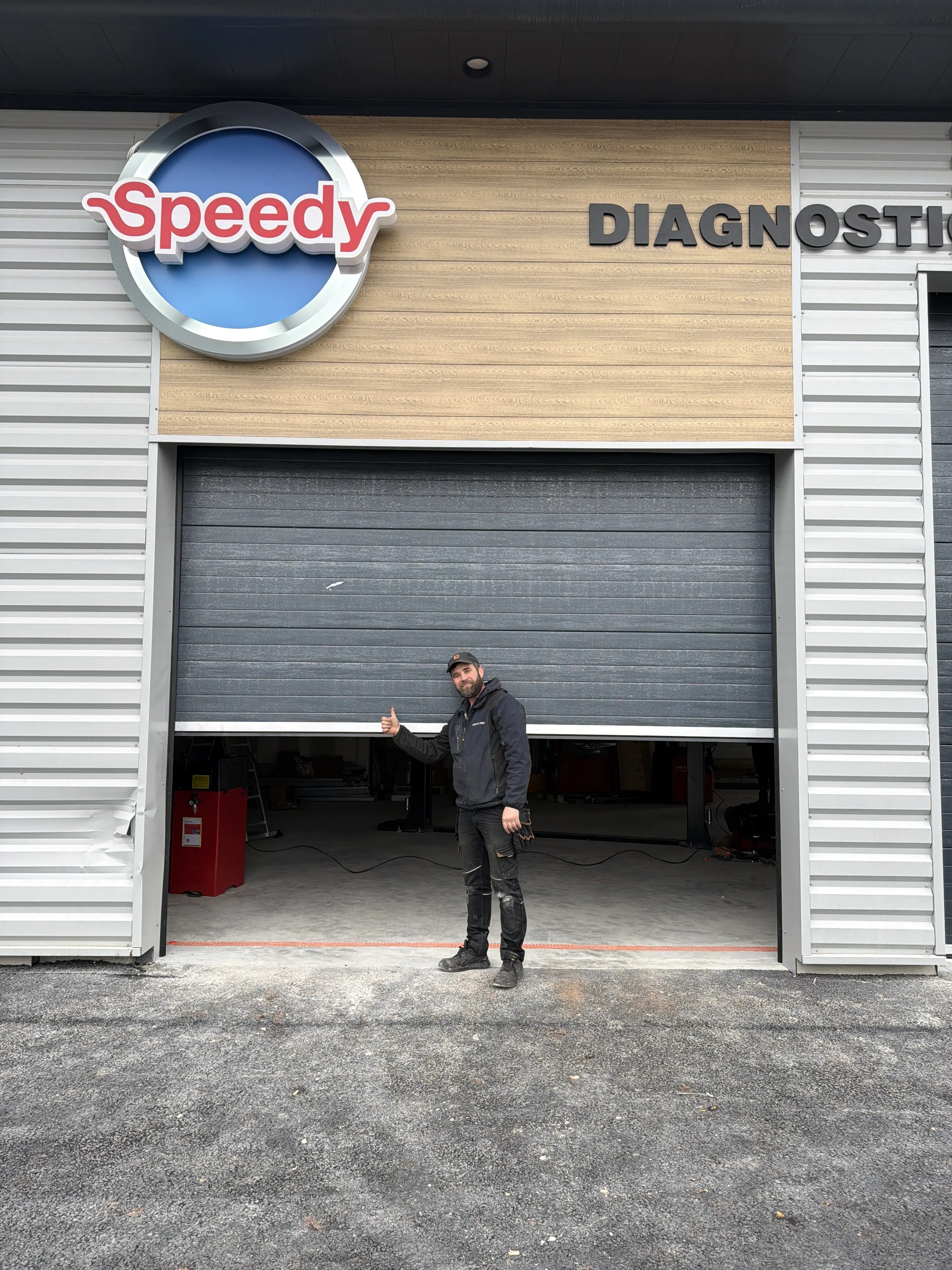 réparateur porte industrielle chez Speedy