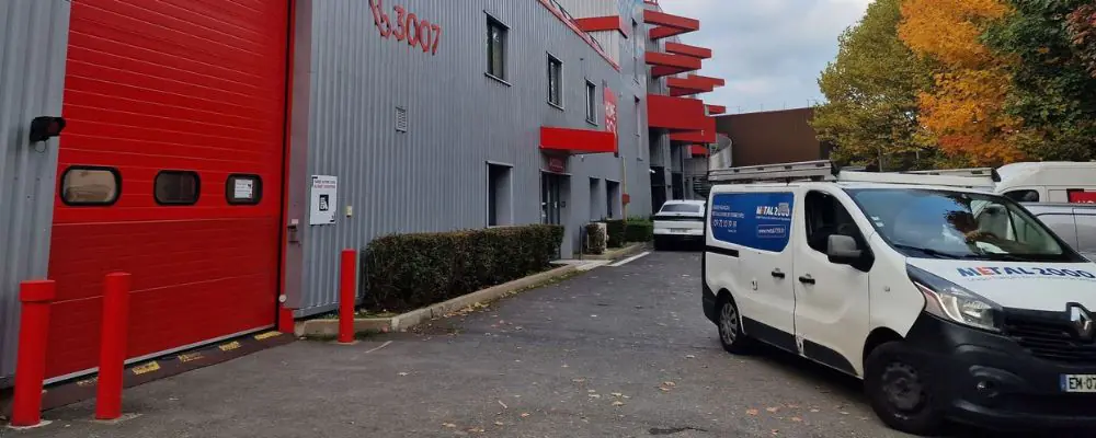 Réparation porte industrielle au Raincy 93340