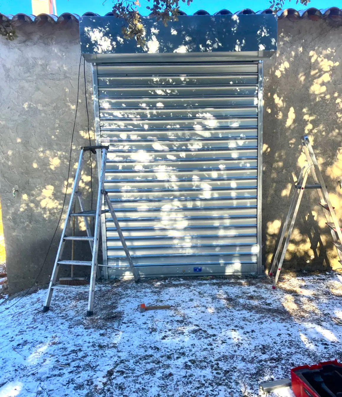 Témoignage client  satisfaction après notre intervention à Lyon 2e suite à un dépannage rideau de fer par métallier de confiance de METAL 2000