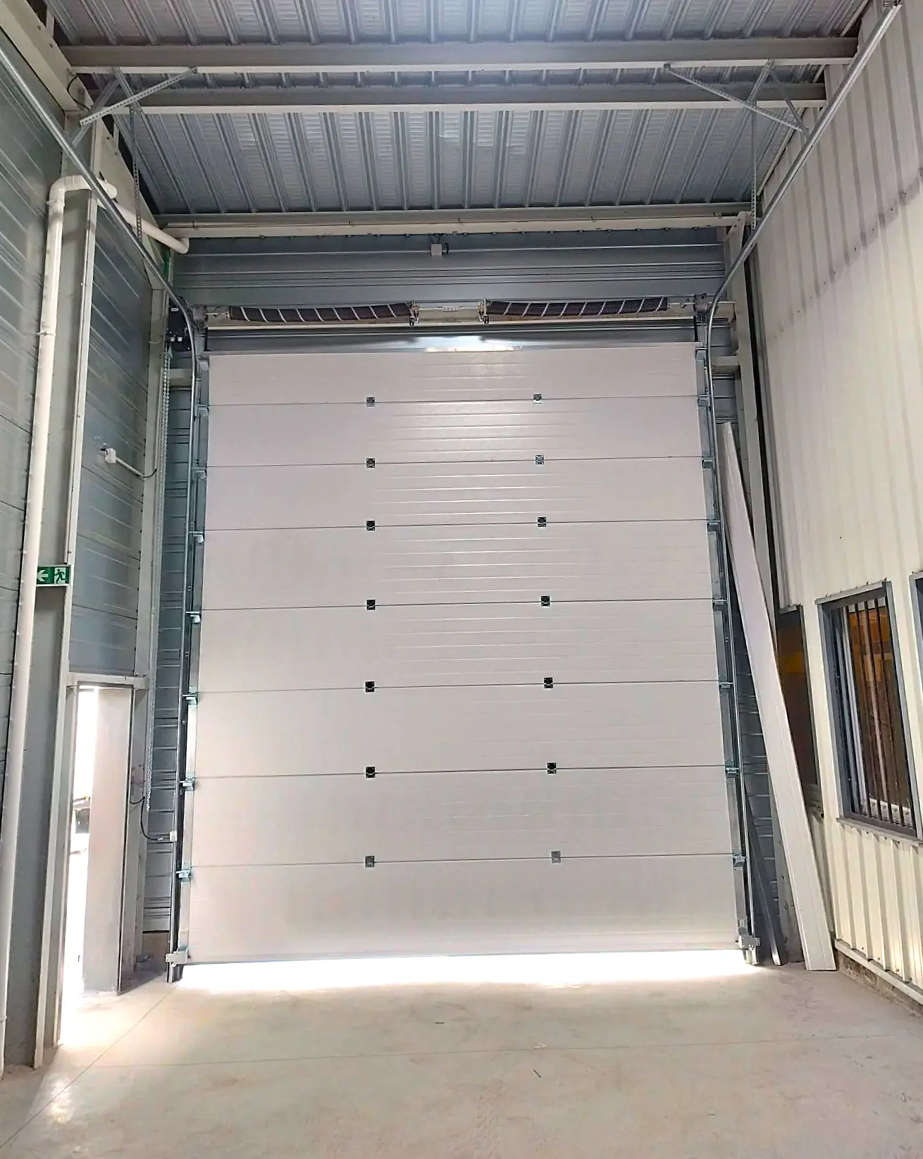 Remplacement moteur porte industrielle Andrézieux-Bouthéon (42160)