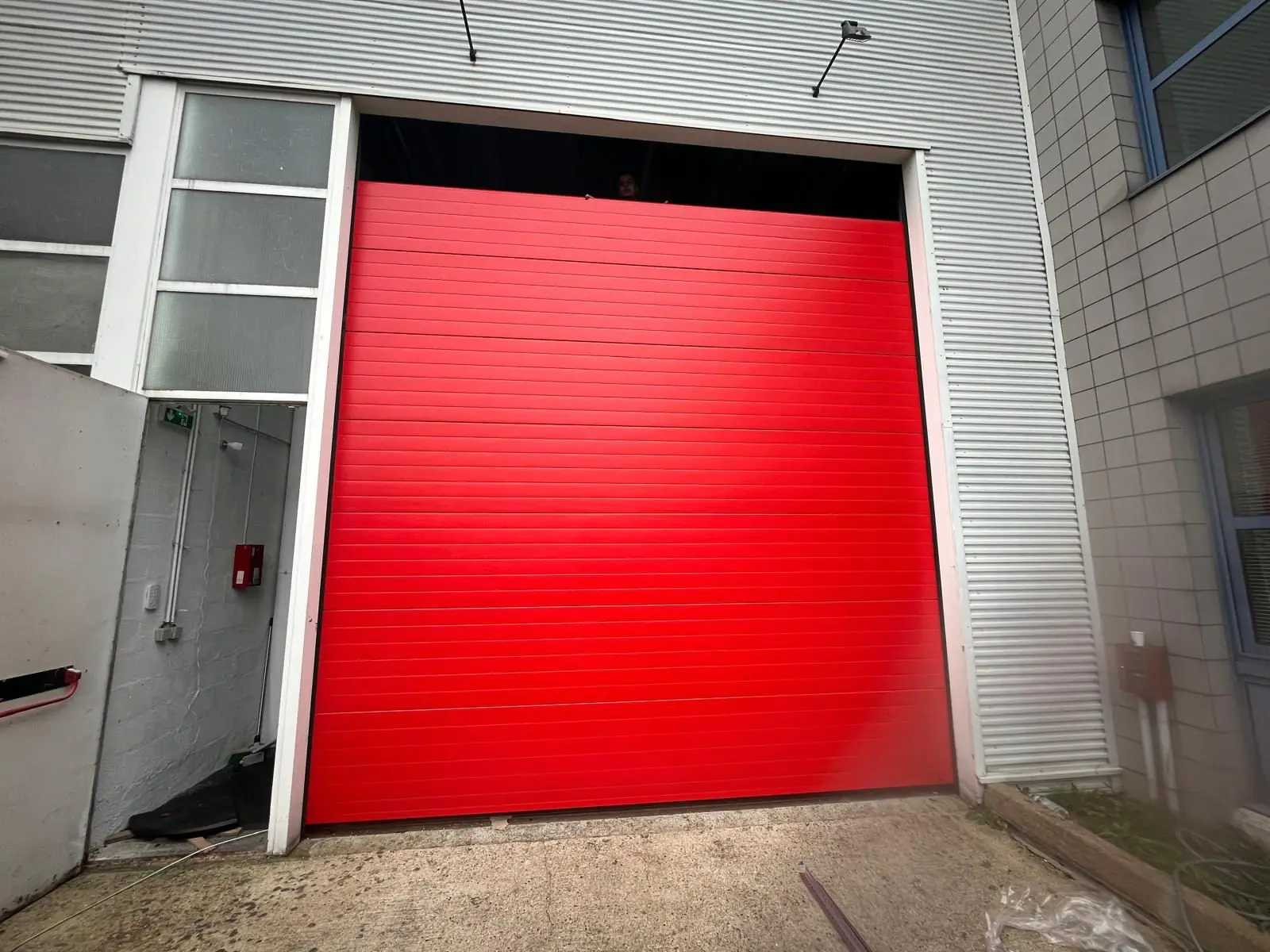 Remplacement panneau porte industrielle Connantre (51230)