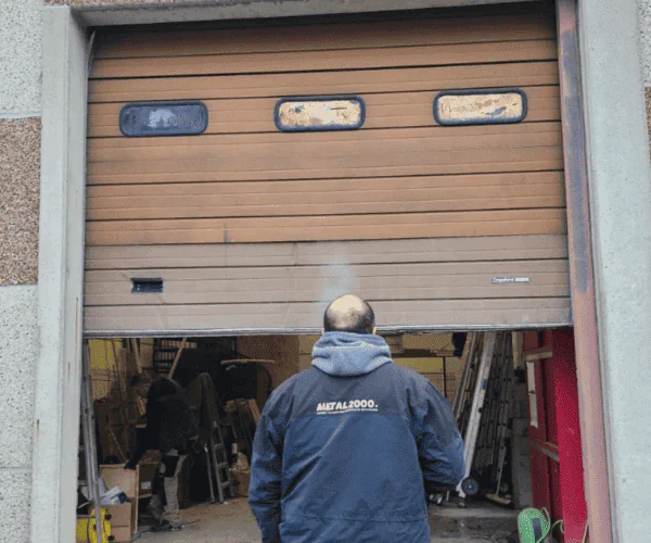 dépannage porte industrielle à Loivre