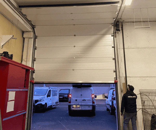 remplacement moteur porte industrielle Charenton-le-Pont