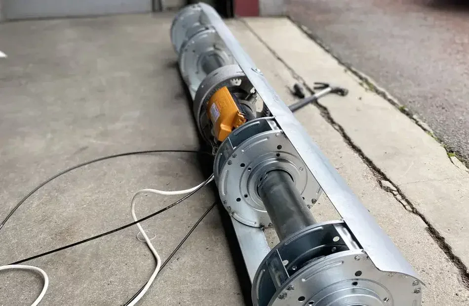 Motorisation rideau métallique garage sous-sol