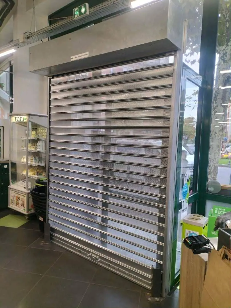 motorisation rideau à lames transparentes Sannois