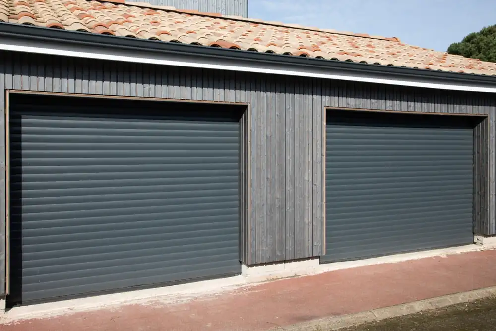 porte de garage sectionnelle METAL 2000