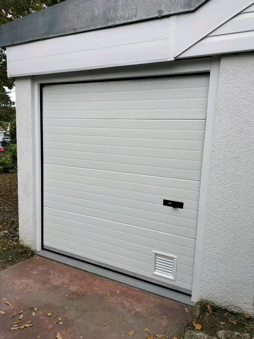 gain de place avec la porte de garage basculante