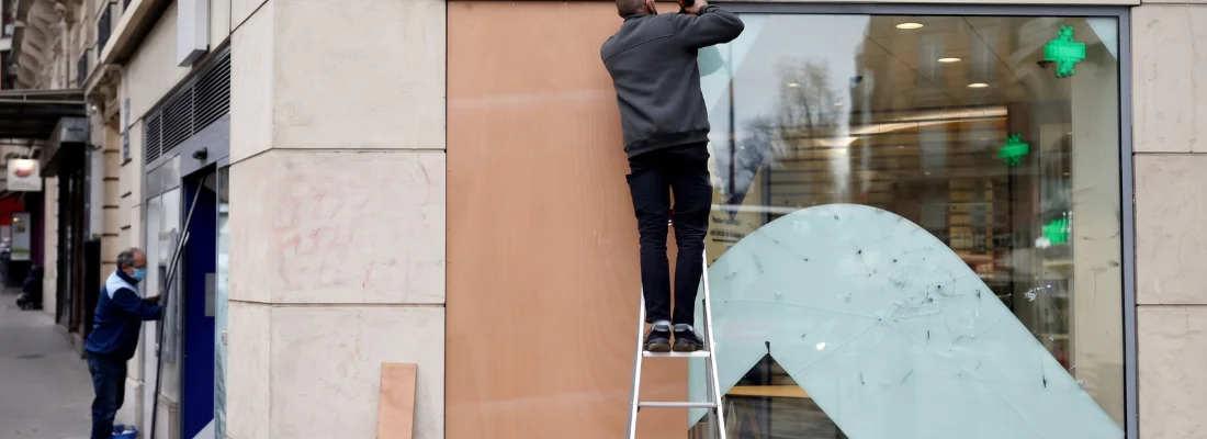 Fermeture provisoire de vitrine  mise en sécurité d’un commerce 